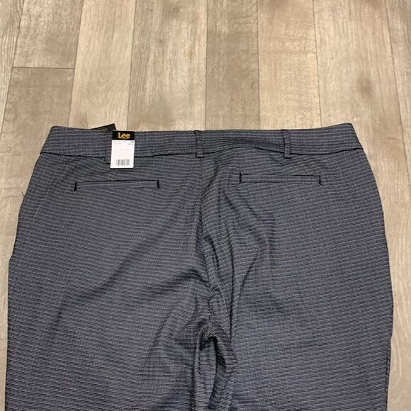 Womens NWT LEE Plus Straight Mid Rise Wrinkle Free Casual Dress Pants - Picture 7 of 7